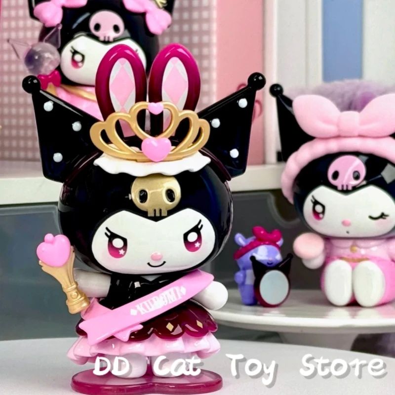 متوفر في المخزون حقيقية Toptoy سانريو كورومي إثارة المعبود سلسلة صندوق أعمى Kawaii Kuromi عمل الشكل مفاجأة صندوق عيد الميلاد هدية عيد الميلاد