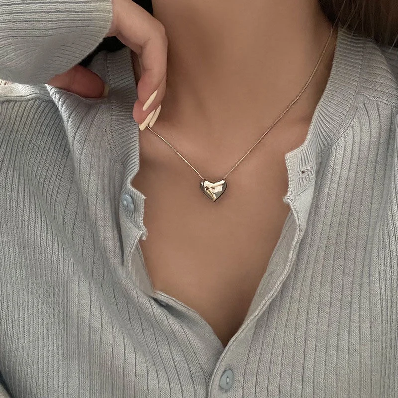 Vintage Love Heart Pendant Necklace for Women Trend Aesthetic Gold Color Metal Chain Collar Choker Party Jewelry Birthday Gifts