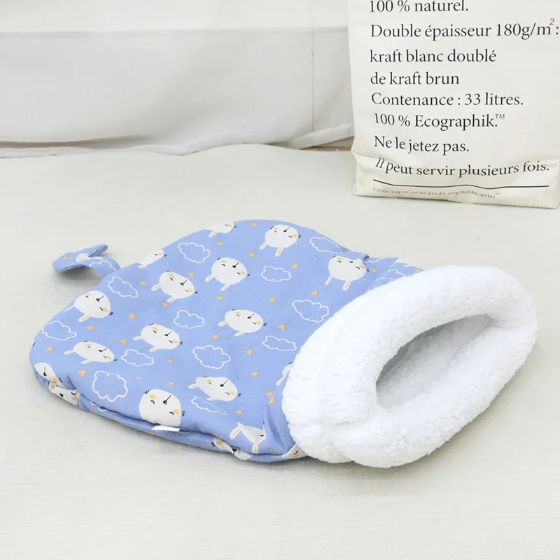 Semi fechado Dog Sleeping Bag para cães e gatos, Cordeiro Fleece, Quente Pet Nest, Drill Hole Bedding, Semi fechado, Outono e Inverno