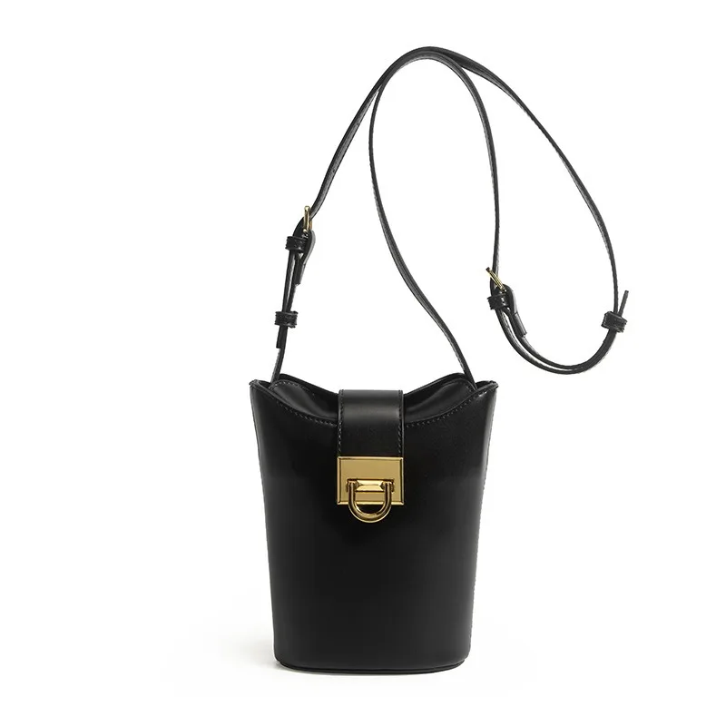 New small and medium-sized design bucket bag fries bag white hand-held one-shoulder underarm cross fort