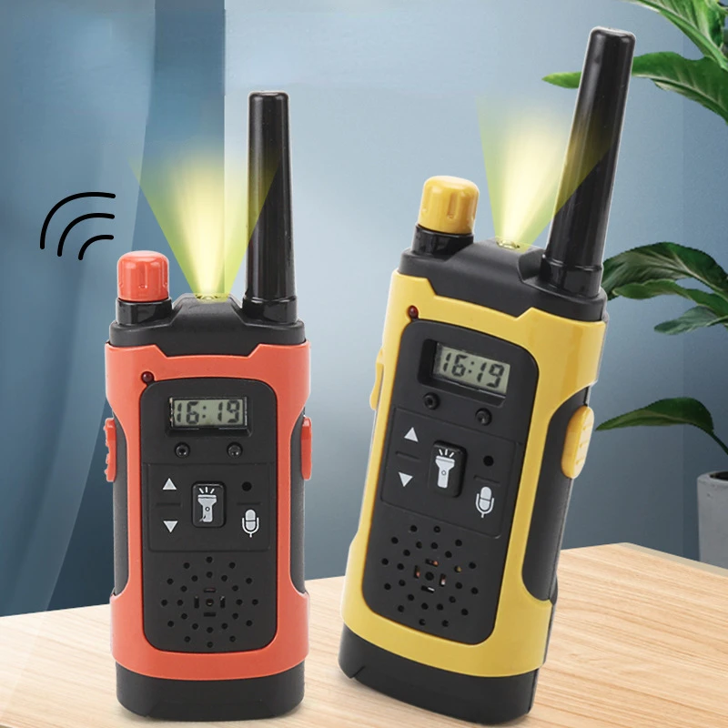 Smart Wireless Walkie-talkie Toy Anti-jamming giocattoli per chiamate Remote per interni ed esterni ad alta definizione 2 confezioni