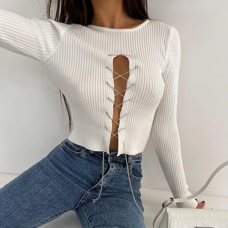 

2024 Autumn New Women's Sexy Hollow Heart Machine Top with Female Design Sense, niche Women's Diamond Chain Spicy Girl Knitted S