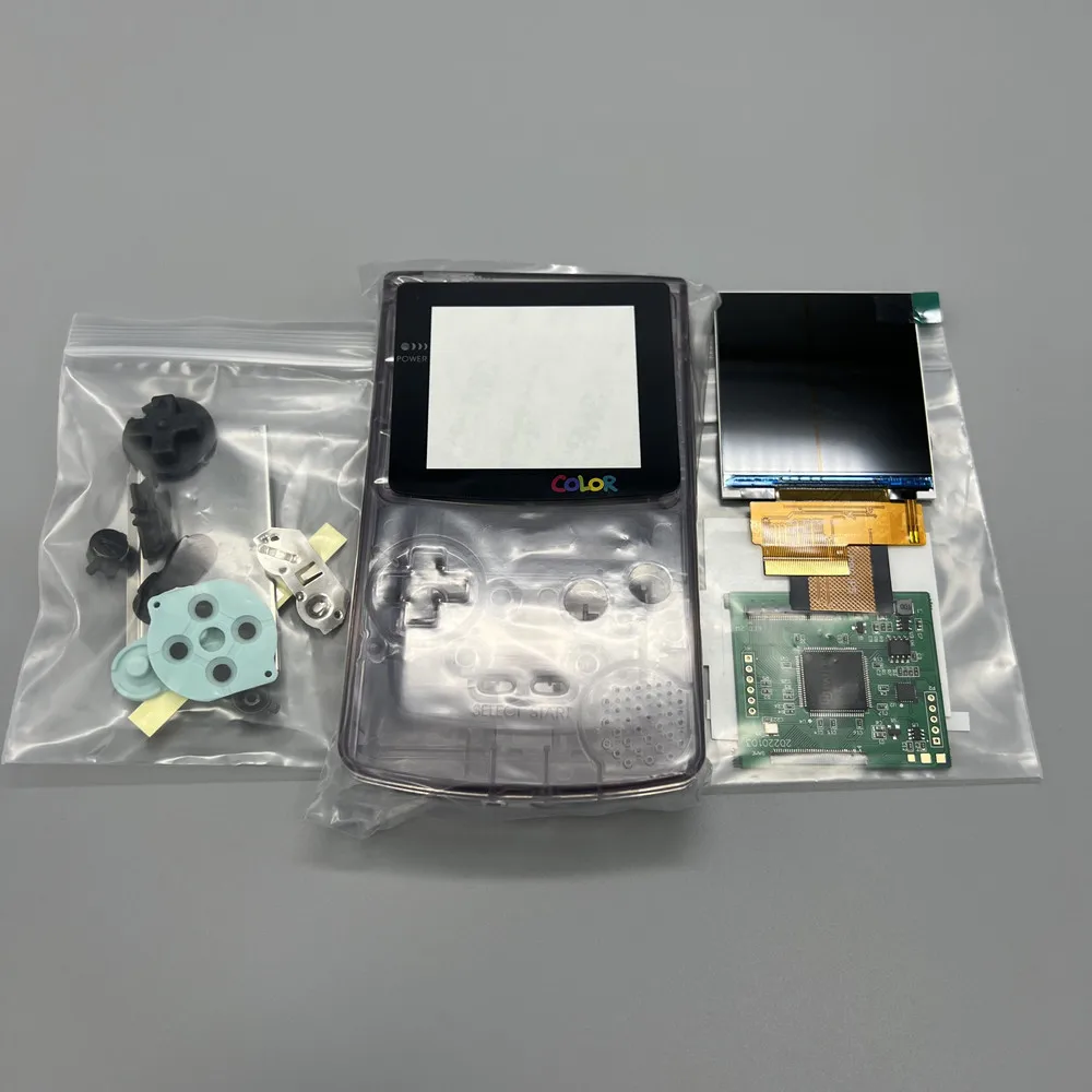 Écran LCD GBC IPS 2,6" et coque neuve pour Gameboy Color. Prise en charge de l'affichage des pixels. Pas besoin de couper la coque.