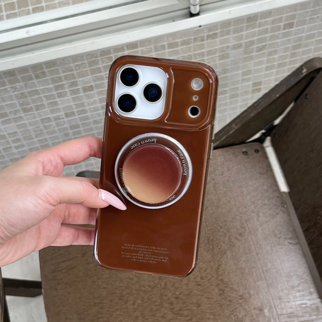 

Осенне-зимний расширенный коричневый чехол с держателем, противоударный чехол для телефона с магнитной беспроводной зарядкой для iPhone 17, 16, 15, 14 Pro Max