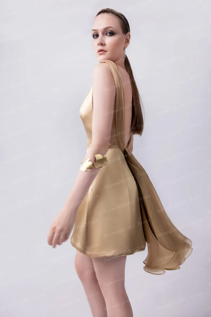 Рисунок 2 - Золотое атласное вечернее платье