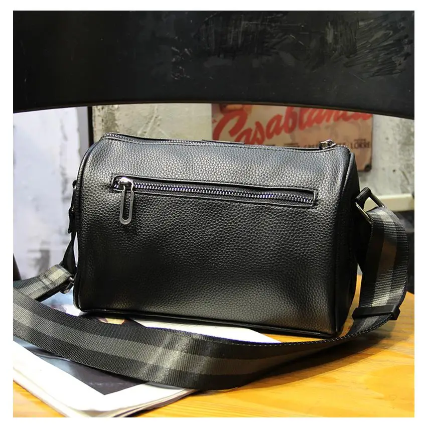 New Fashion Men Soft PU Leather Small Square Body Bag Single Shoulder Bag Simple Wide Strap Crossbody Bag