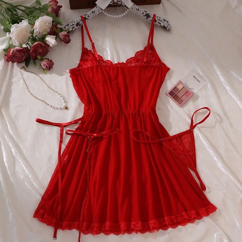 مثير البرازيلي وحزام الرباط الملابس الداخلية الساخن الأحمر فستان بيبي دول المثيرة المرأة رائعة 3 قطعة مجموعات ثونغ ثوب النوم مجموعة مع حلقات الساق