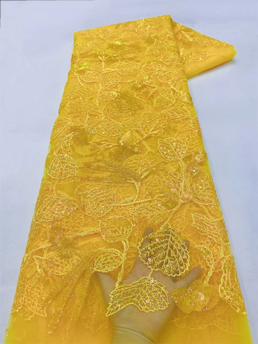 

Yellow Luxurious Nigerian Sequins Lace Fabric 2024 High Quality Embroidery Beads African French Lace Fabric For Wedding Dress