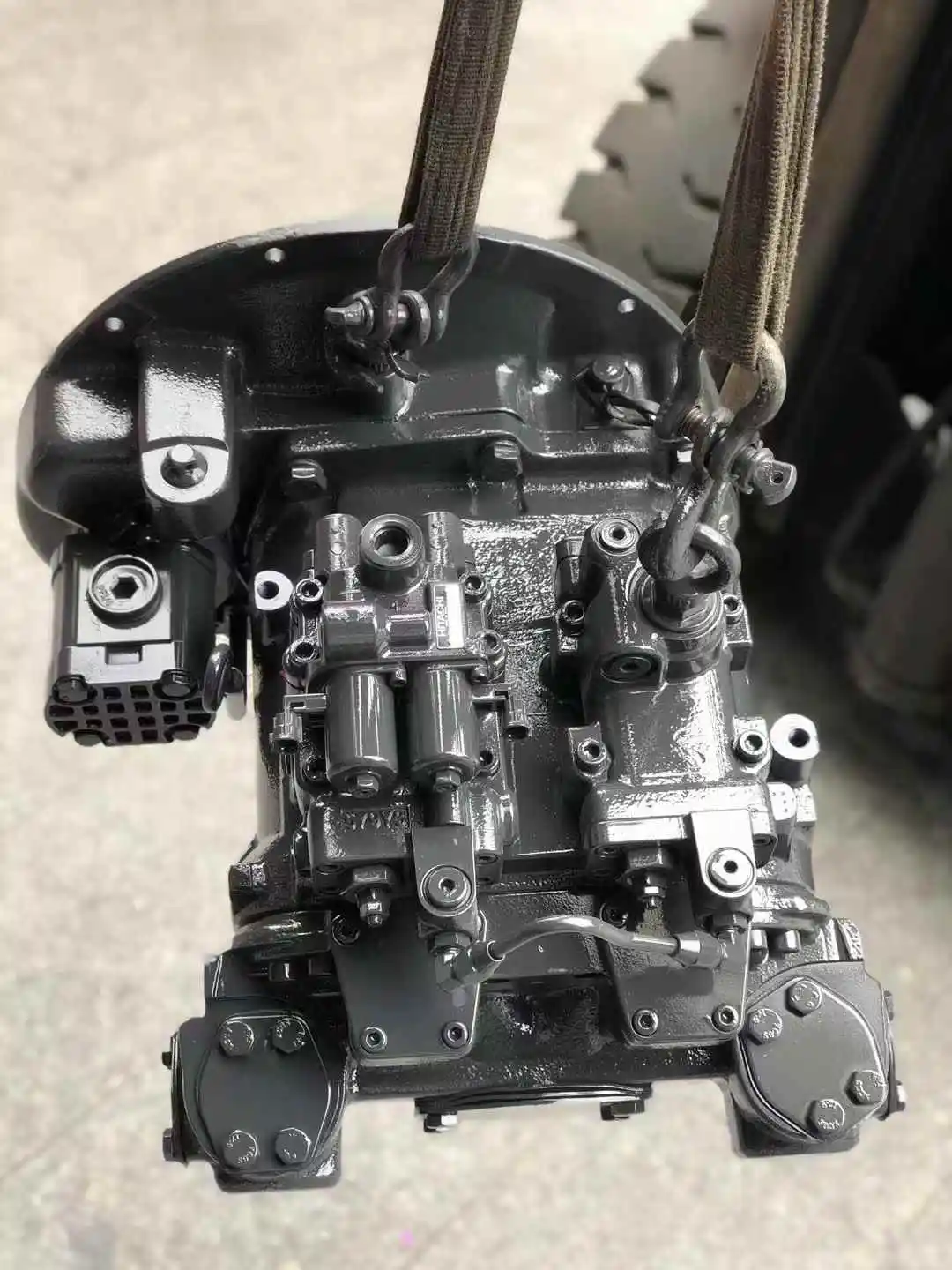 For Hitachi ZAX200-3 / ZAX200-5 Excavator Hydraulic Pump Assembly Main Pump Replacement Fits Construction Machinery