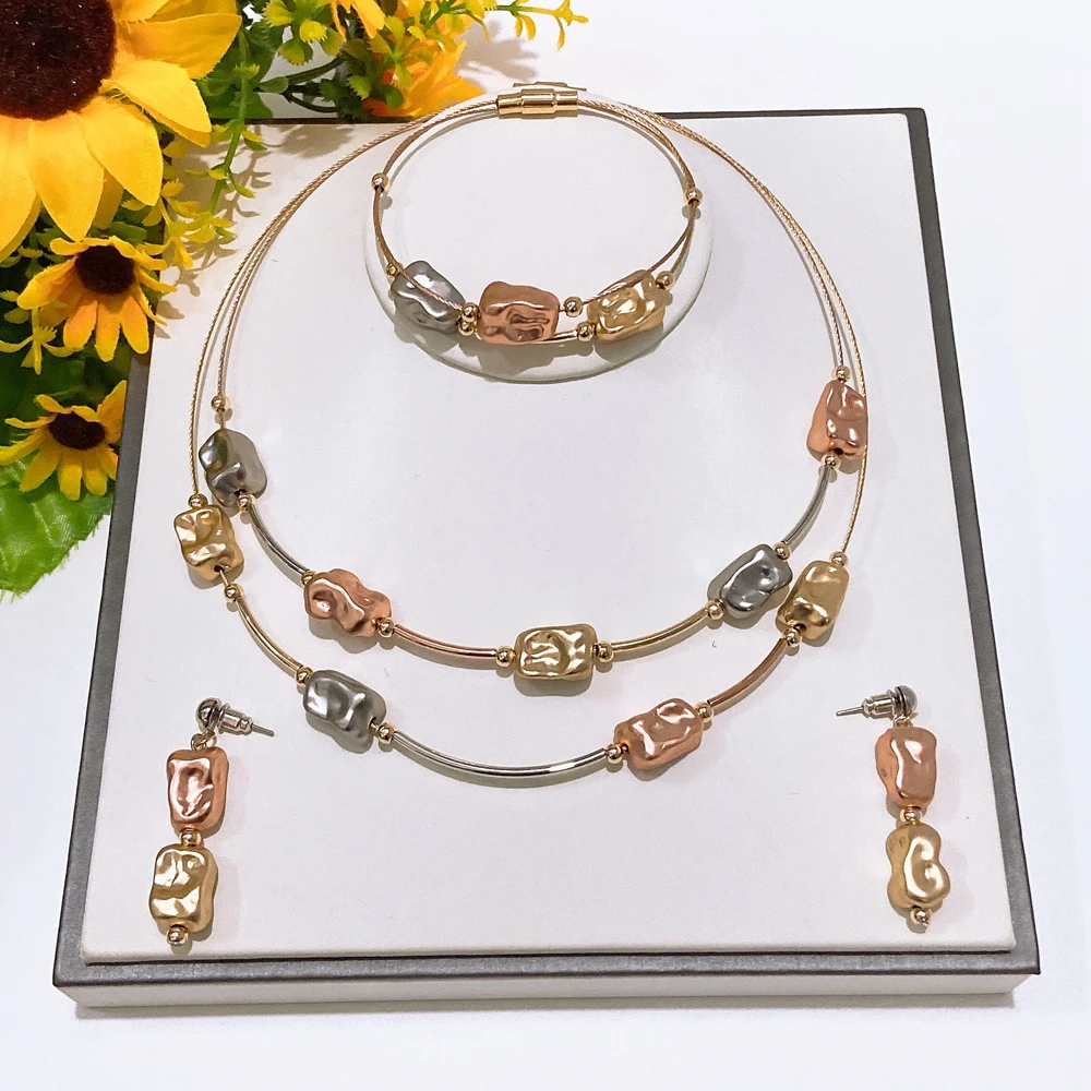 3Pcs Tri-Color Irregular Bead Jewelry Set Abstract Layered Choker Necklace Bracelet & Earrings Fashion Women Accessories