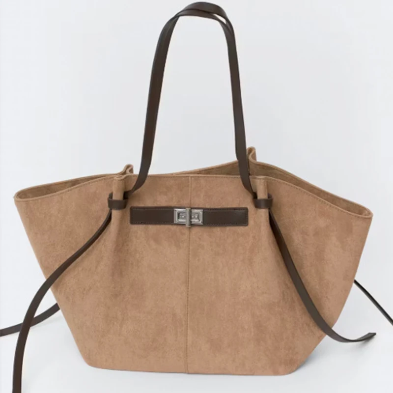 

Новая женская сумка через плечо 2026 года с рукавом-крылышком, легкая, вместительная, в уличном стиле, кроссбоди