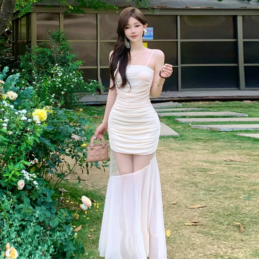 エレガントな女性のボディコンマーメイドドレス ベージュ チュール シアーパネルディテール スパゲッティストラップガウン 誕生日パーティー プロムドレス ローブ