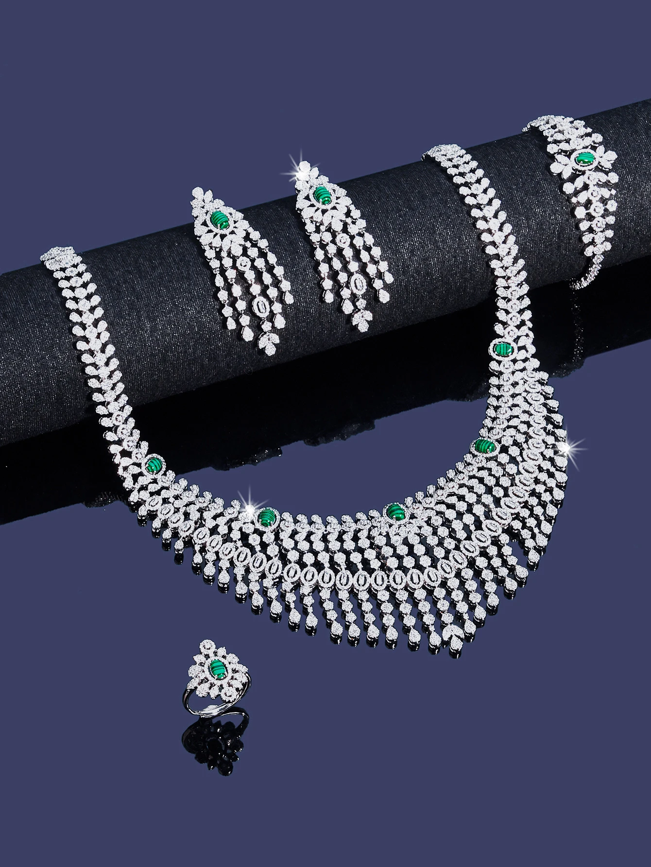 

2024 Popular 4-piece Bridal Zirconia Full Set Women's Party Jewelry, Luxury Dubai Nigeria CZ Luxury Crystal Wedding Necklace Set