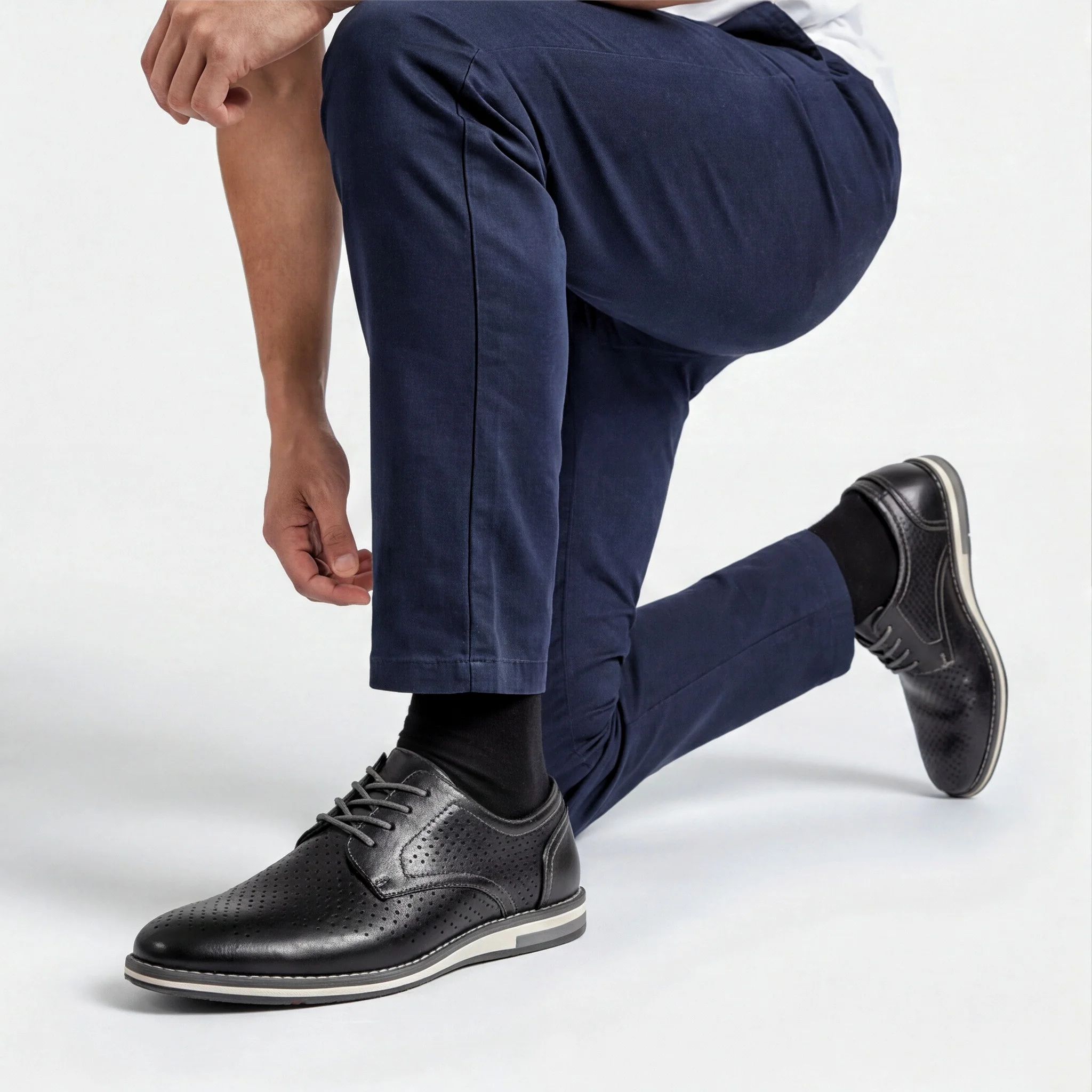 Braune atmungsaktive Herren-Freizeitschuhe, flache Schuhe mit Lochmuster, Herren-Sommerschuhe – Detail 11