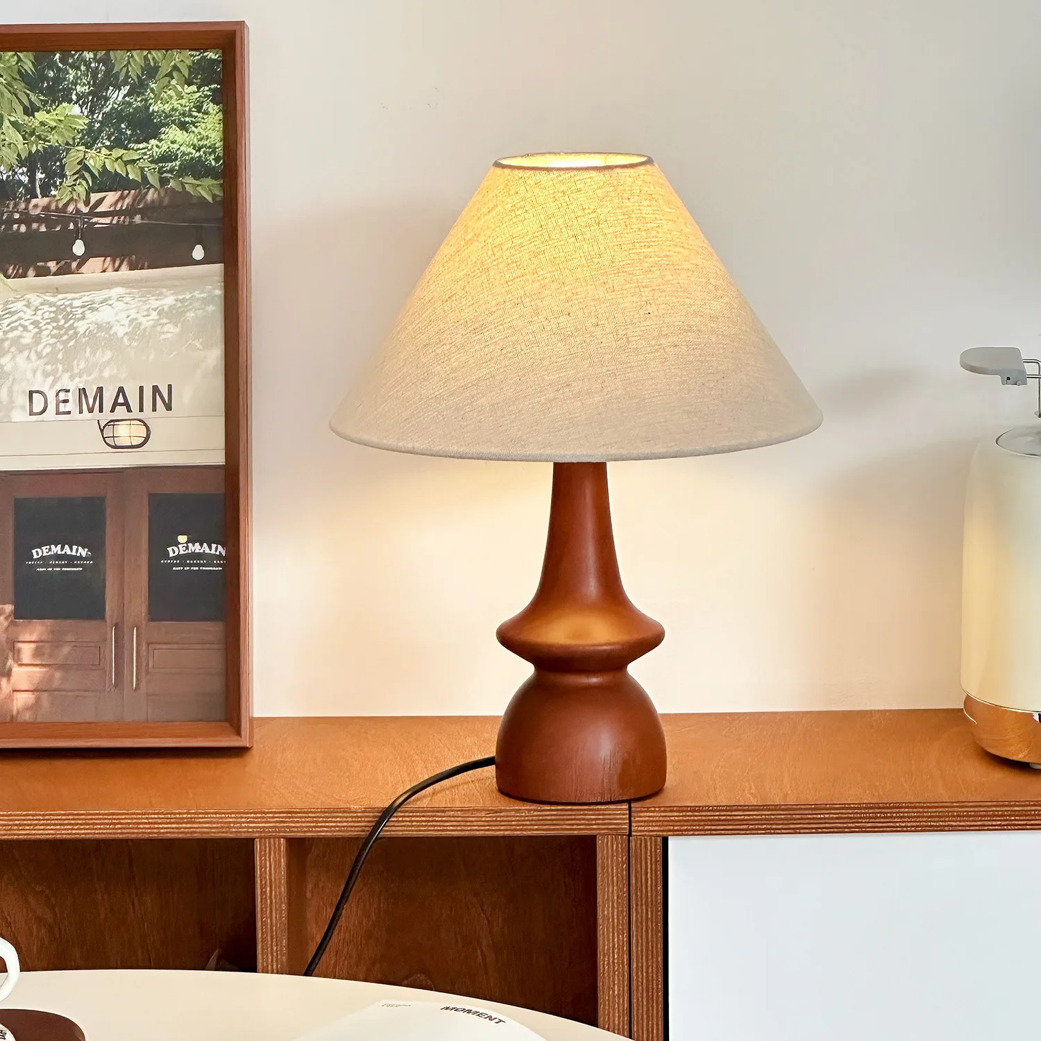 

Vintage Wooden Table Lamp French American Style Romantic Bedside Light for Bedroom Decor