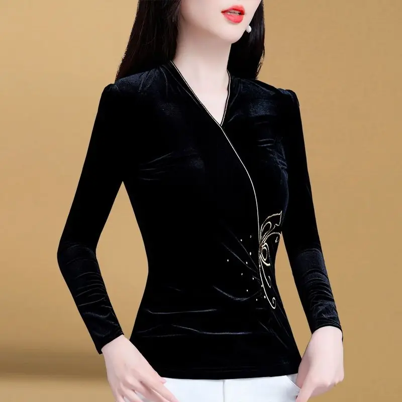 V-ne Velvet Embroidered Base irt Women's Fashion Waist-cinching Fce-lined Warm Top Autumn Winter TT680