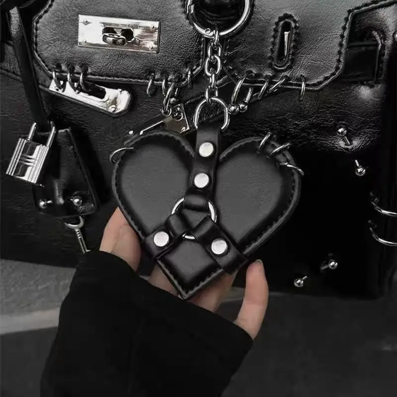 Fashion Y2K Rivet Heart Bag Charm Punk Gothic Leather Heart Keychain Black Red Bag Pendant Bag Hanging