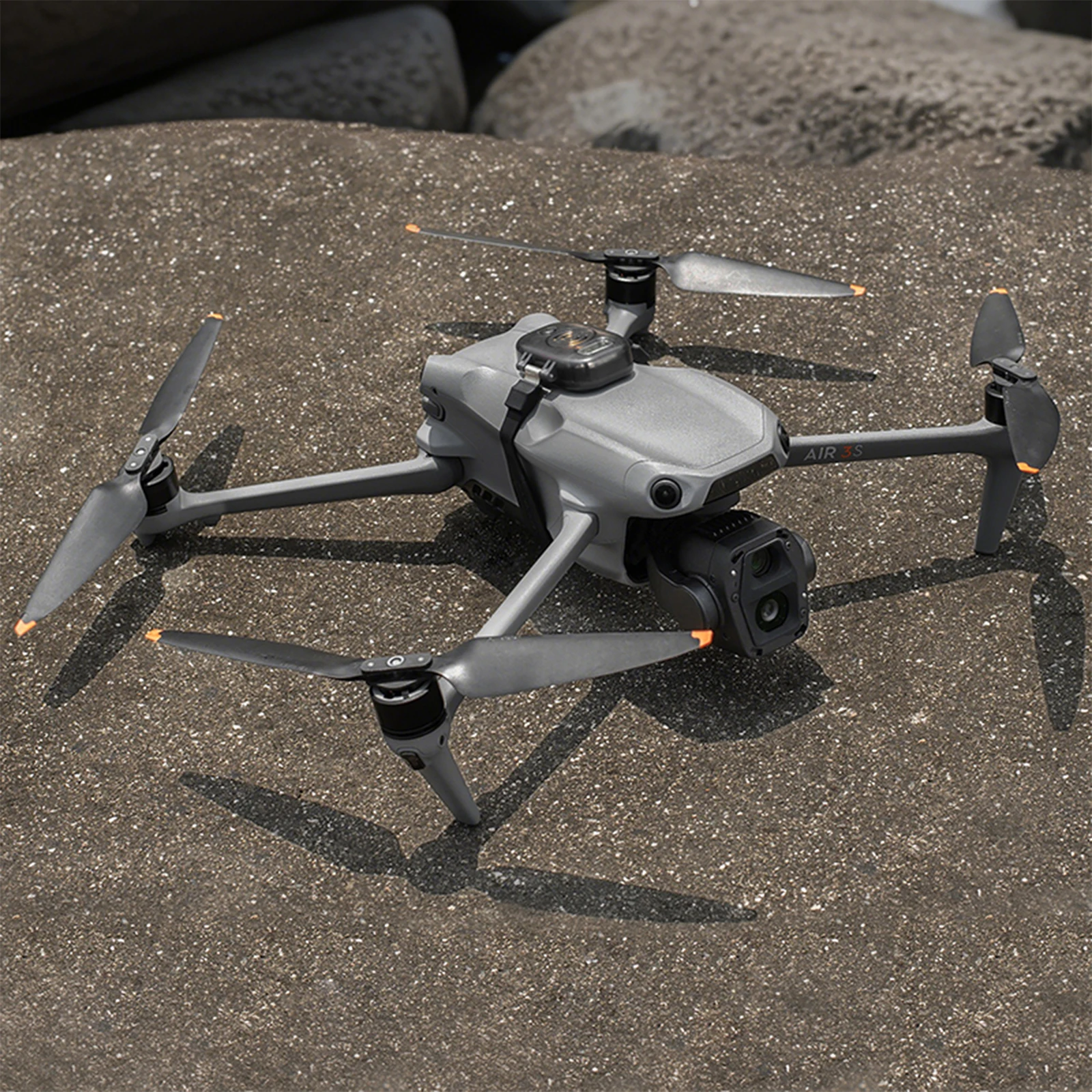 

Светодиодный мини-локатор с сигнализацией, легкий, с дистанционным управлением, зарядка USB-C, стробоскоп, сирена, трекер для аксессуаров DJI Neo