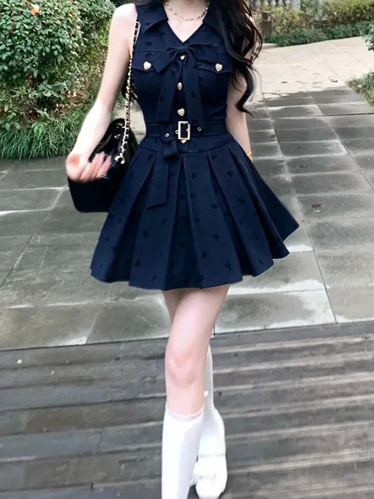 Briti Sle Denim Dr mujer verano 2025 nueva sensación de gama alta V-ne nudo plisado falda ort silueta acampanada