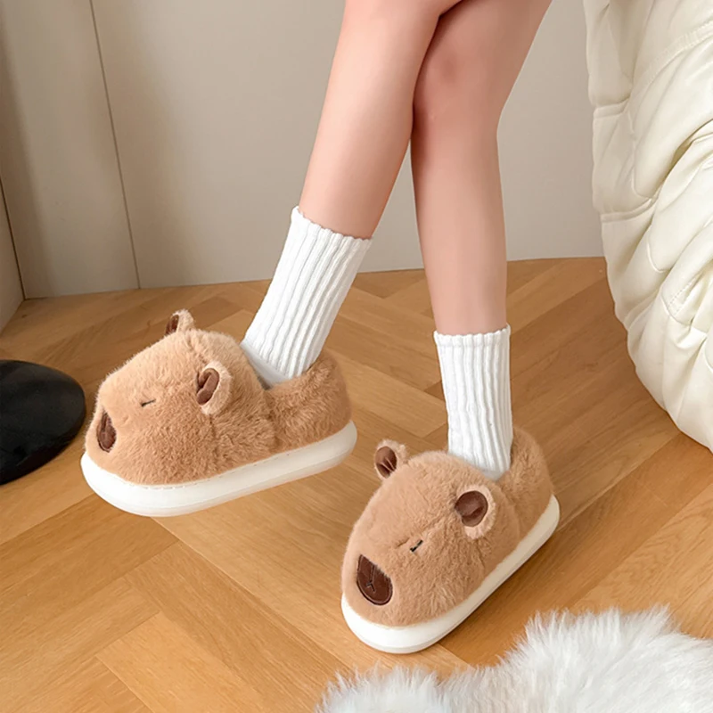 Capybara-Plüsch-Hausschuhe für Damen, flauschige Winter-Mules, Plateauschuhe, Mädchen-Freizeit-Innen-Schlappen, flauschige Fell-Slides, Unisex-Schuhe – Detail 3