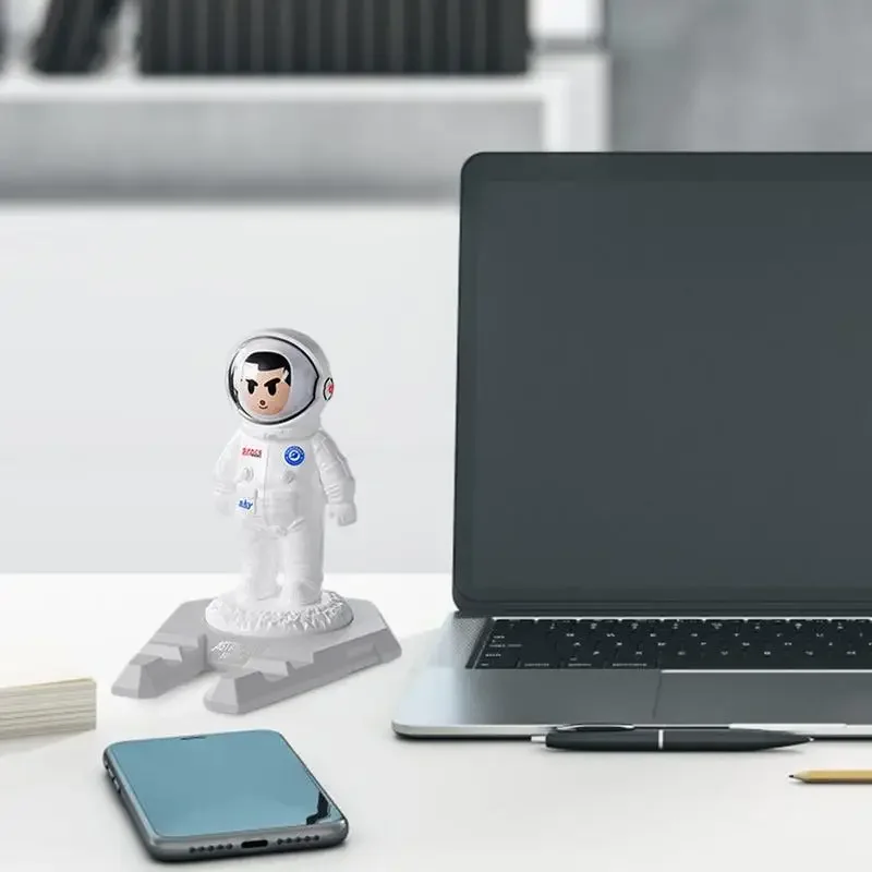 Astronaut Model Cell Phone Stand Innovative Phone Stand For Desk Universal Phone Supporter Desk Accessories Office Decor Gifts