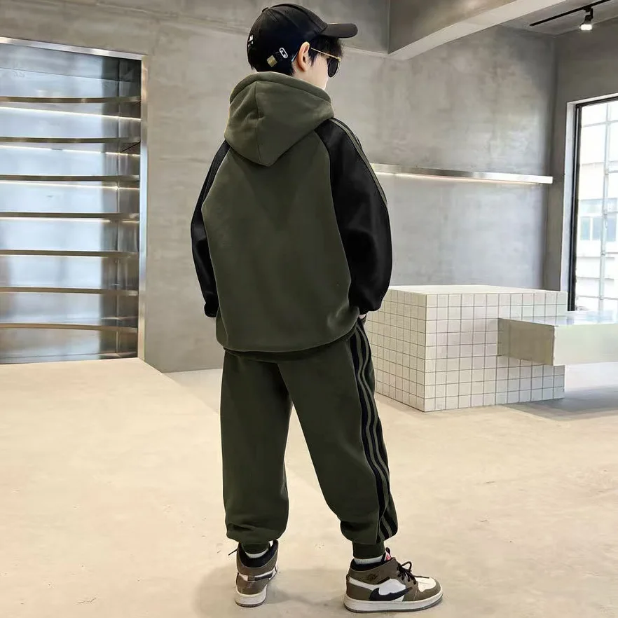 طقم ملابس للأولاد لشتاء وخريف 2025 سويت شيرت قطني مخملي بقلنسوة + سراويل رياضية بدلة أطفال للأطفال 4 8 9 10 11 12 14 سنة