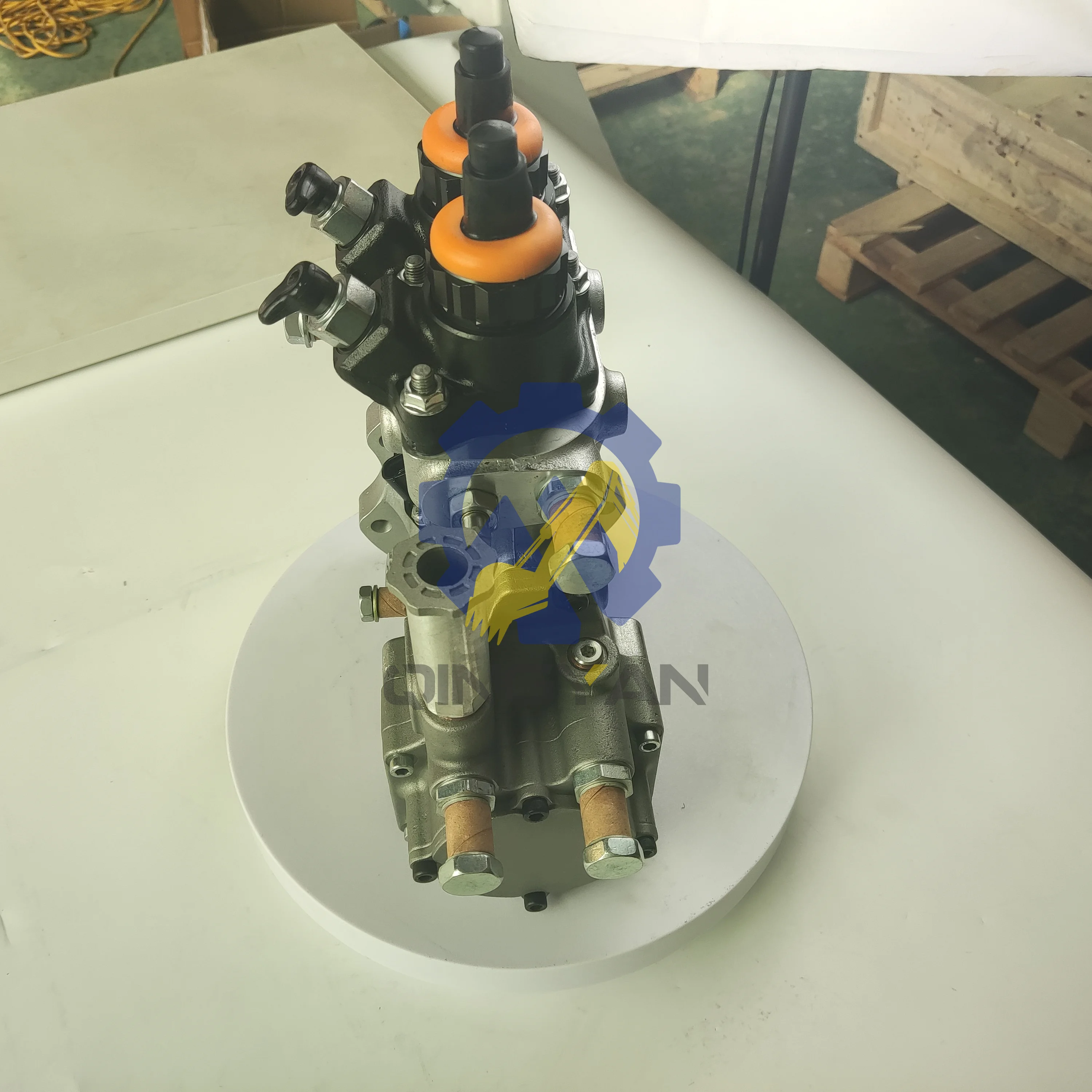 Original  on Komatsu  Fuel Injection Pump  for Dump Trucks  HD785-7  Engine SAA12V140E-3A  FUEL PUMP ASS'Y 6219-71-1101