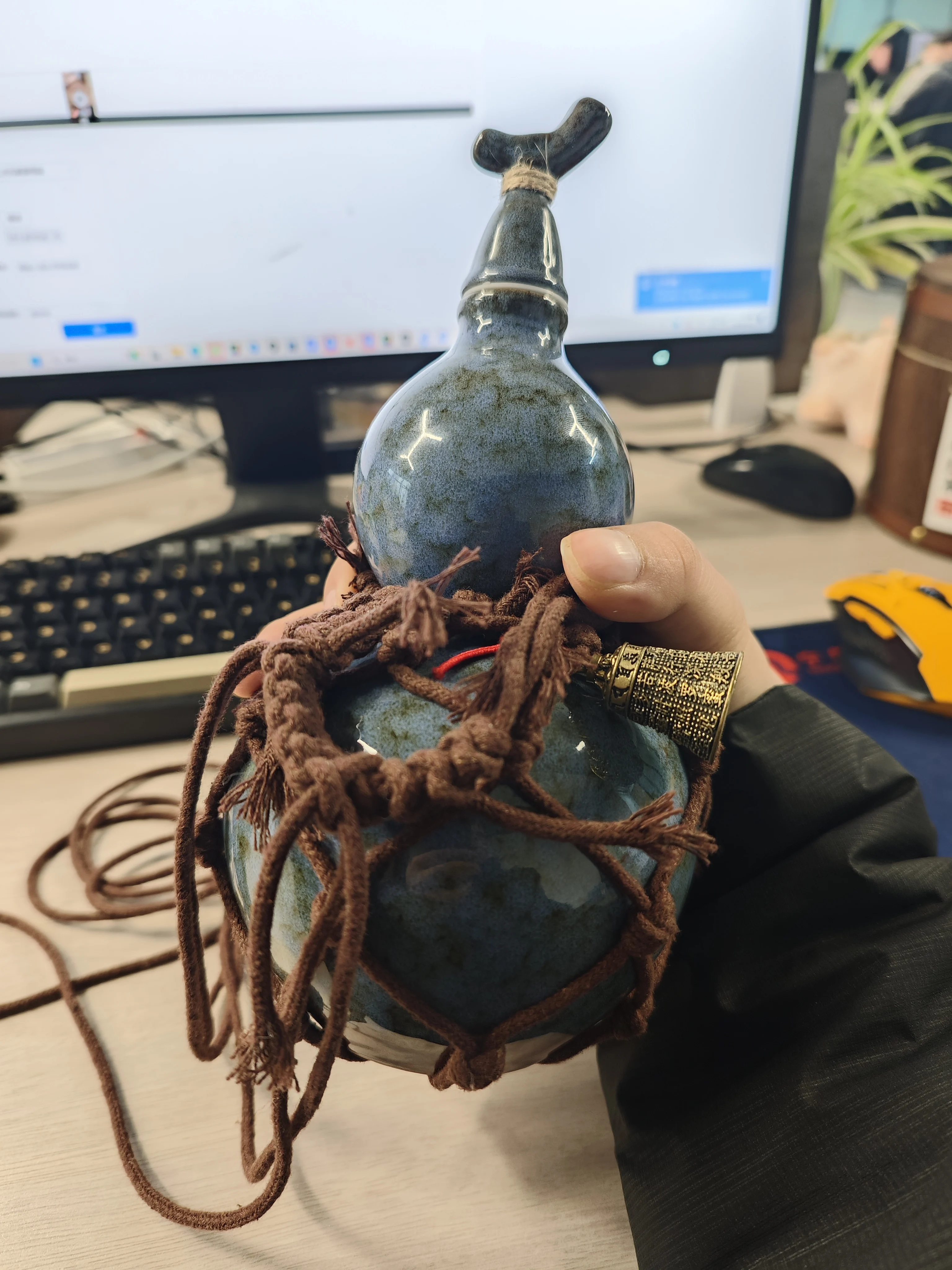 

700ml Wukong bottle Gourd Ceramic Cup Destiny Of Heaven Net Bag Wine Gourd Set Diagonally Across The Hot Water Kettle Ancient