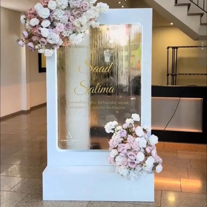 2026 sell Wedding Signage Glass Waterfall Wall with LED Light Wedding Arch Decoration  Wedding Fountain Waterfall