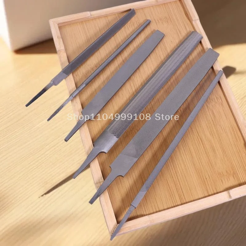 مجموعة مبرد إبرة مكونة من 5 قطع، ملفات يدوية فولاذية مع ملفات مربعة ومستديرة ونصف دائرية وملفات مثلثة