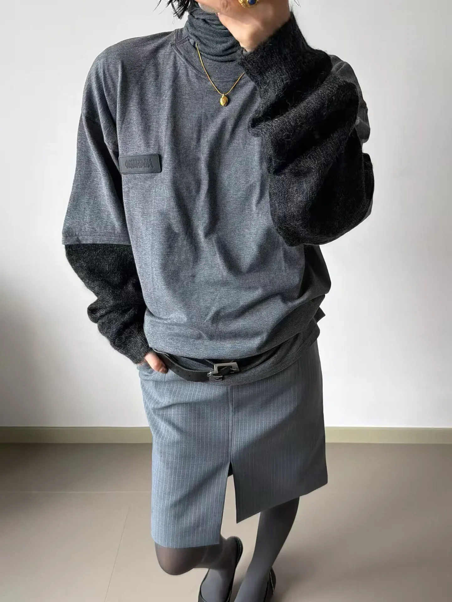 

Magl Irregular Crew Neck Splicing Long Sleeve Casual Mohair Sleeve T-Shirt