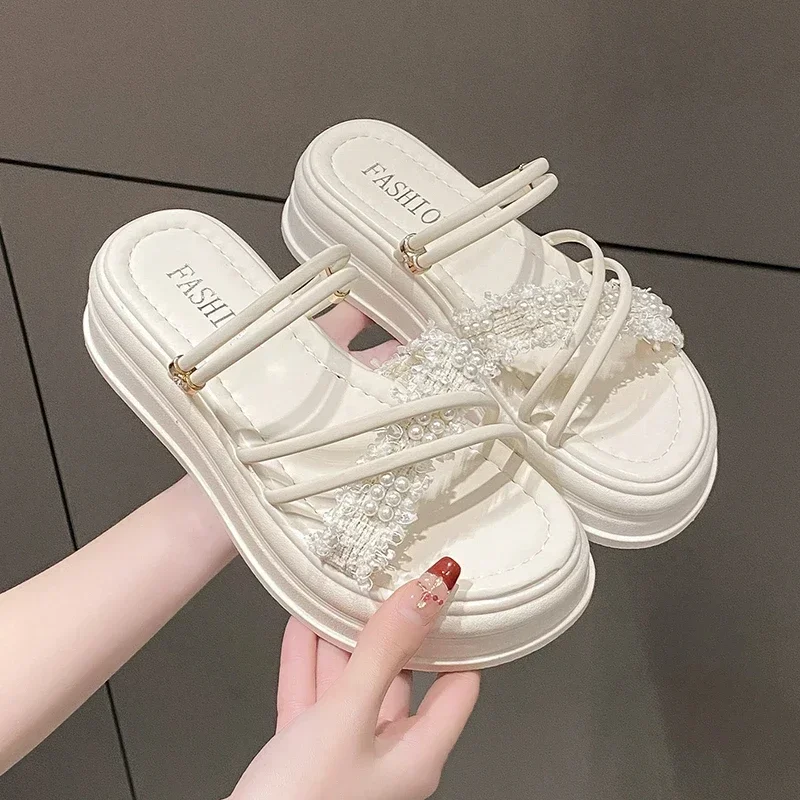 2024 New Fashion Summer Round Open Toe Sexy Thick Bottom Pearl Women\'s Versatile Casual Beach Large Size Flat Sandals 35-42