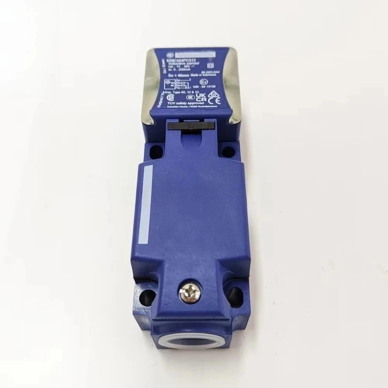 

Brand New Original XS8C4A4PCG13 Inductive Proximity Switch XS7C4A1MPG13 XS8C4A1PCG13 XS8-C4A4PCG13 XS8C4A1MPG13 fast delivery