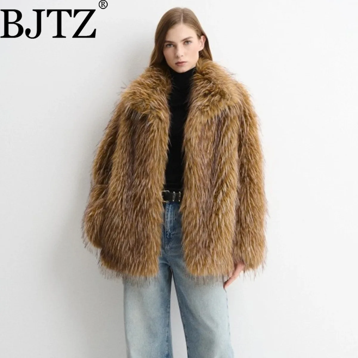 سترة BJT الفاخرة من الفرو الصناعي للنساء لشتاء 2025 دافئة للغاية وأنيقة وبسيطة غير رسمية مميزة بلون سادة وأنيقة متعددة الاستخدامات #1