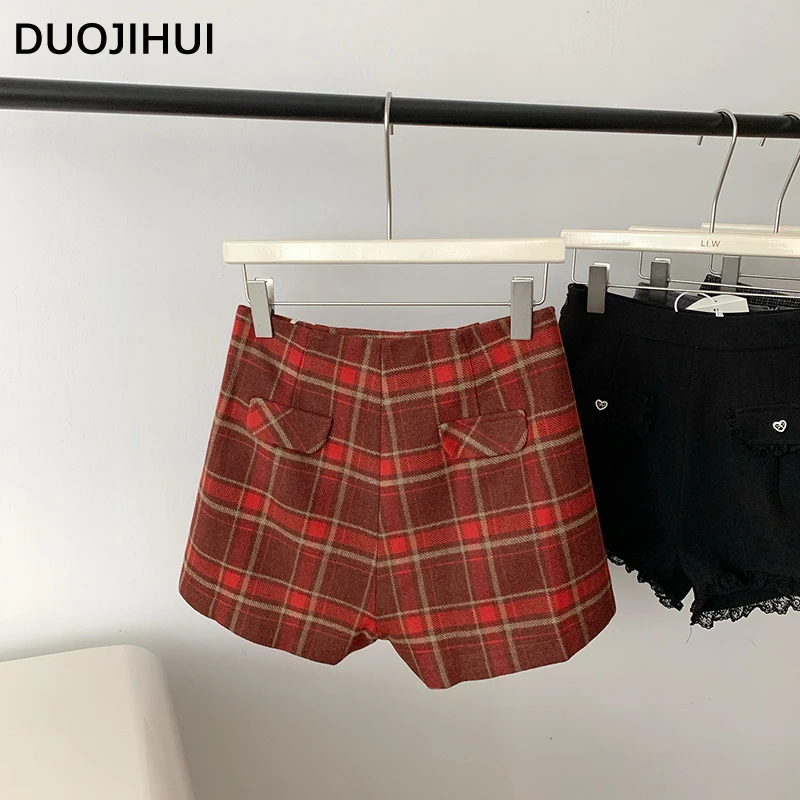 DUOJIHUI Sweet Classic Red Plaid Casual Female Shorts Autumn Basic A-line Loose Chicly High Waist Slim Zipper Shorts for Women