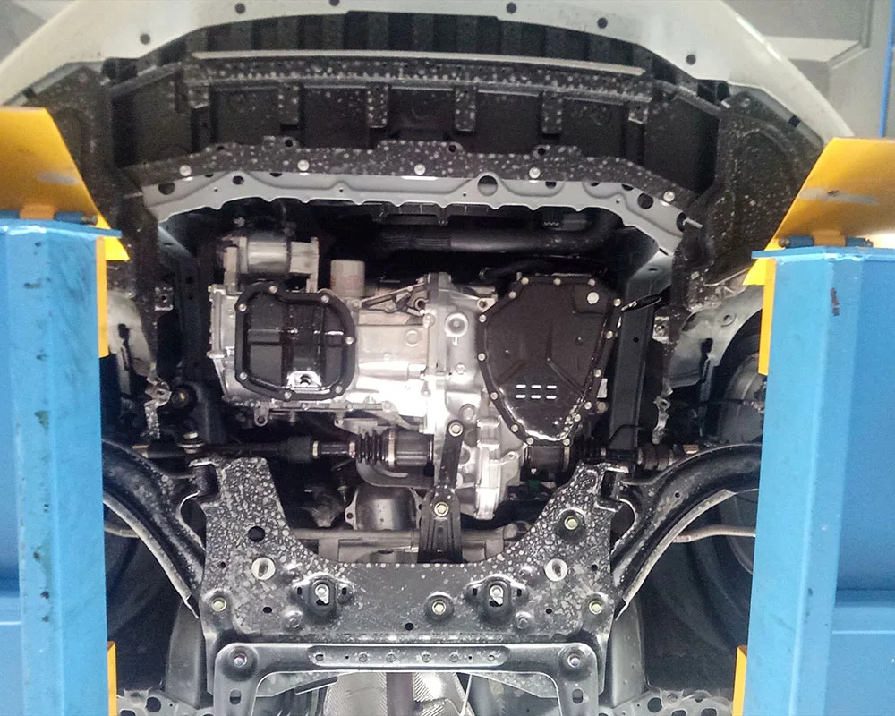 For Venucia‌ M50V 2017-2019 1.5L 1.6L Engine Chassis Shield Splash Bottom Protection Board Car Accessories Under Cover