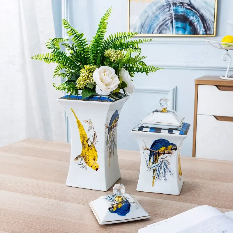 European Classical Ceramic Vases American Pastoral Hand Painted Flowers and Bird Decorative Vase Storage Tank with Crystal Cover