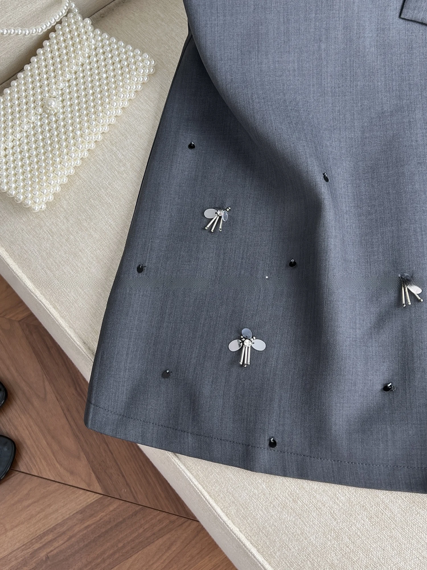 التخسيس Faionable الصيف جديد Sle الخصر Cinched عقدة الترتر سترة الدكتور الفرنسية Sle l الخصر النسيج الناعم أ...