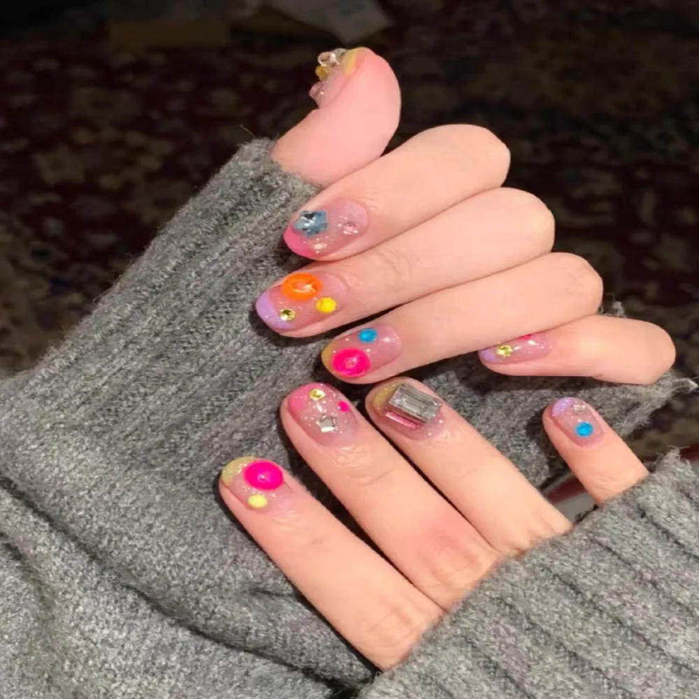 

10pcs Cute Handmade Press On Nails with Glisten diamond Kawaii Fake Nail Tips For Women&Girl Short Oval Detachable Nail Art