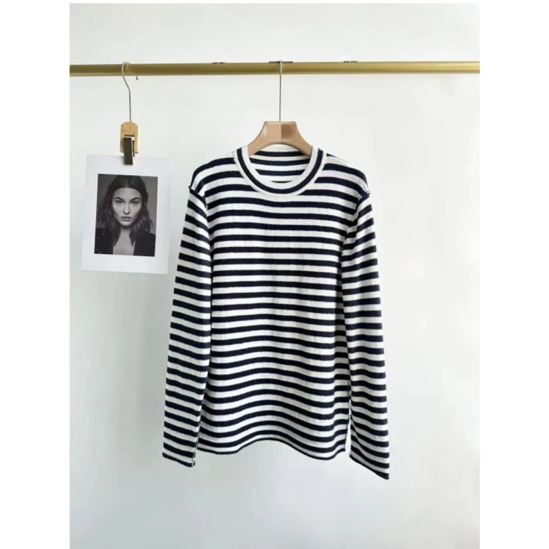 25-letni nowy sweter damski z dzianiny w niebiesko-białe paski, z okrągłym dekoltem i długimi rękawami w stylu Kendou