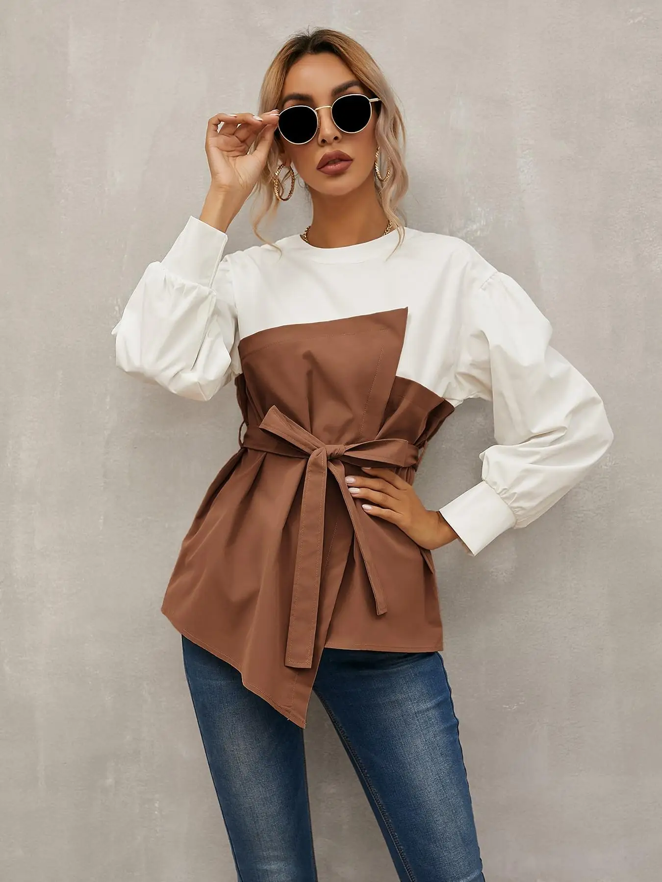 

Women's Casual Woven Shirt, Fall & Winter Fitted Top, Moderate Fabric Thickness, Stylish Women's Clothing for Daily Wear