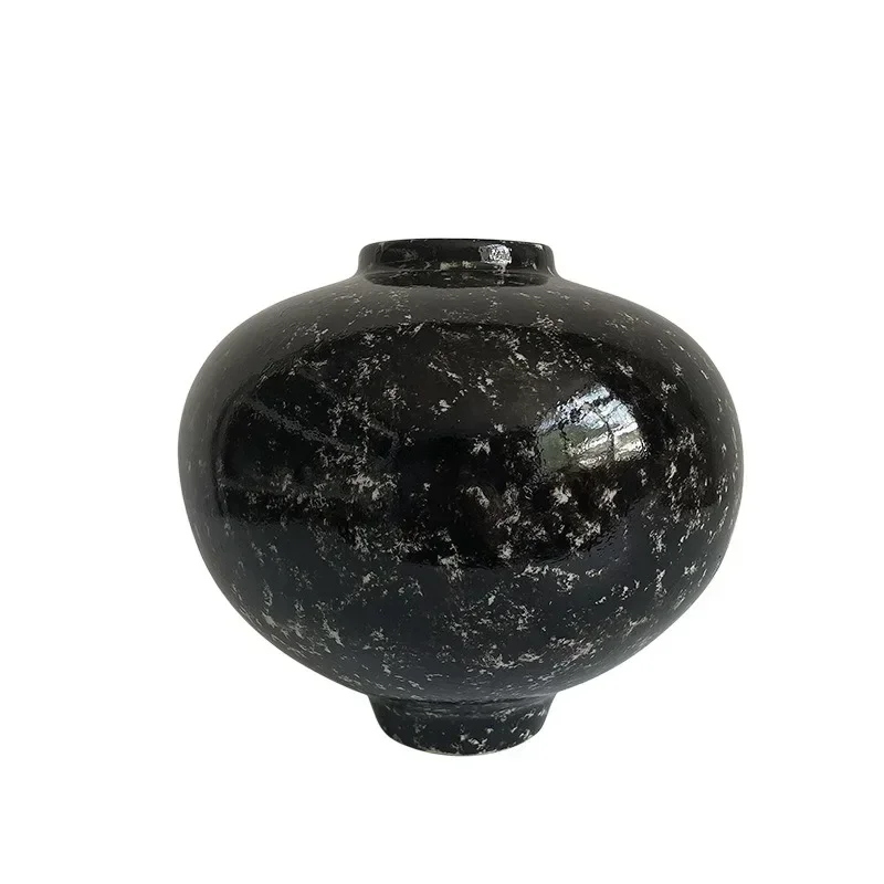 

Jingdezhen high-end Chinese-style black ceramic vase, soft-furnished model room, homestay pottery pot flower arrangement