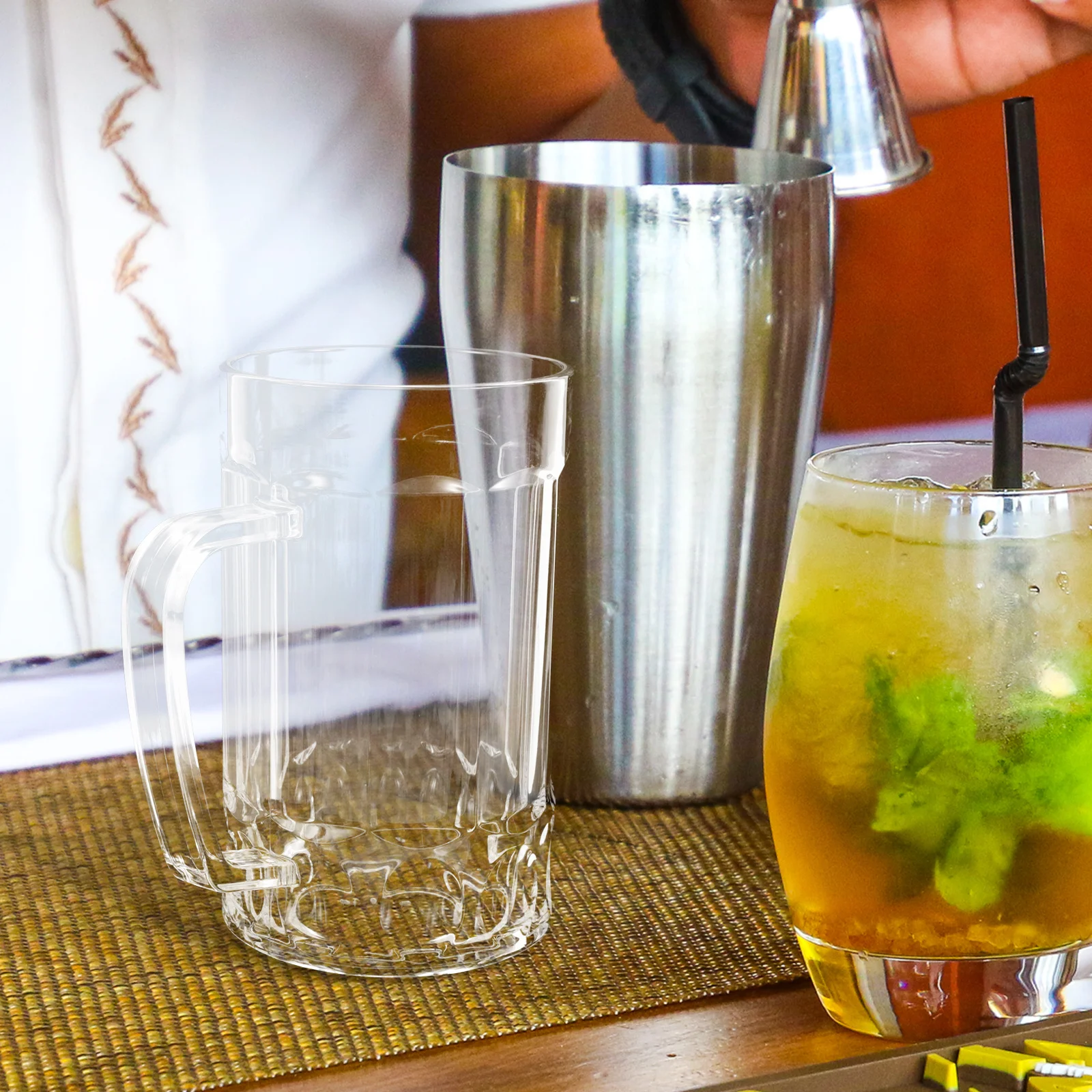 

540Ml Acrylic Beer Mug Cup Plastic Drinking Jar With Handle For Water Juice Soda Coffee Home Restaurant Party Banquet