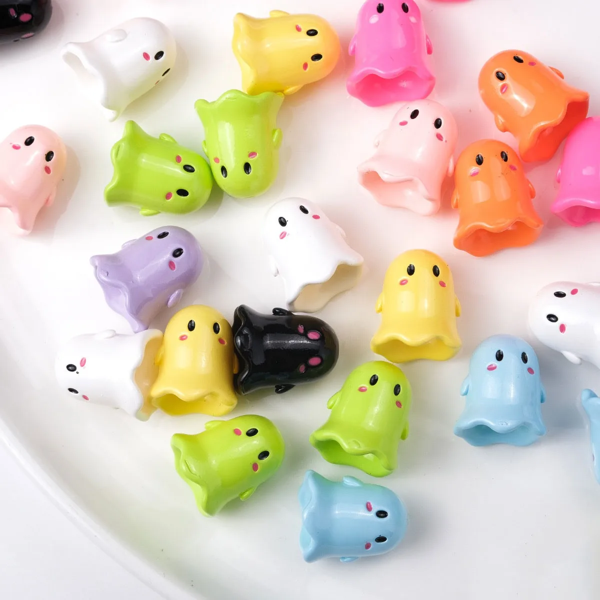 Z40 5pcs 17mm X 15mm New Cartoon Fun Adorable Polychrome Halloween 3d Beads Acrylic Painted Beads DIY Charm Jewelry Material