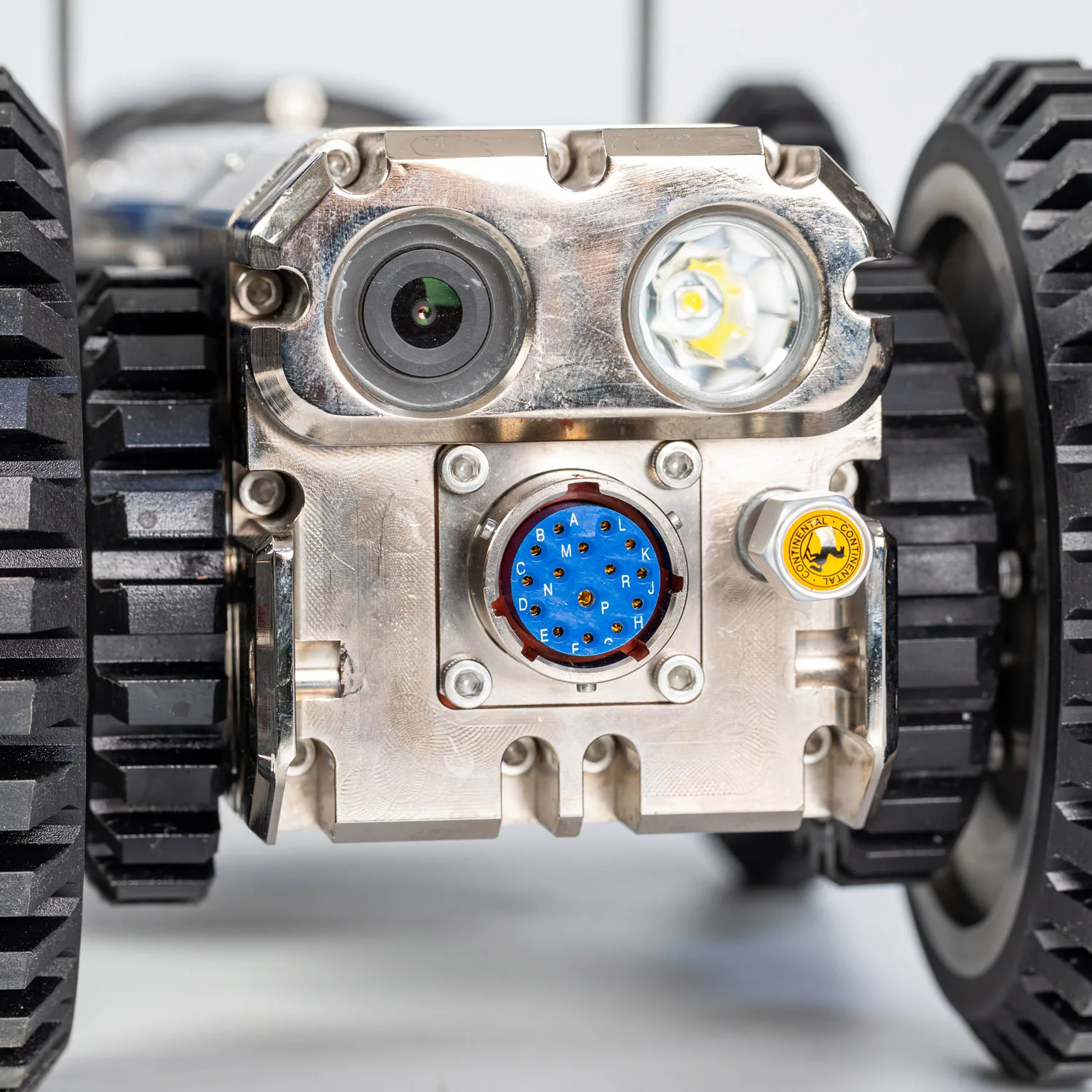 Автофокус PTZ Гусеничный робот-камера для осмотра трубопровода Канализационная промышленная камера с электрическим намоточным устройством для Petrochemical