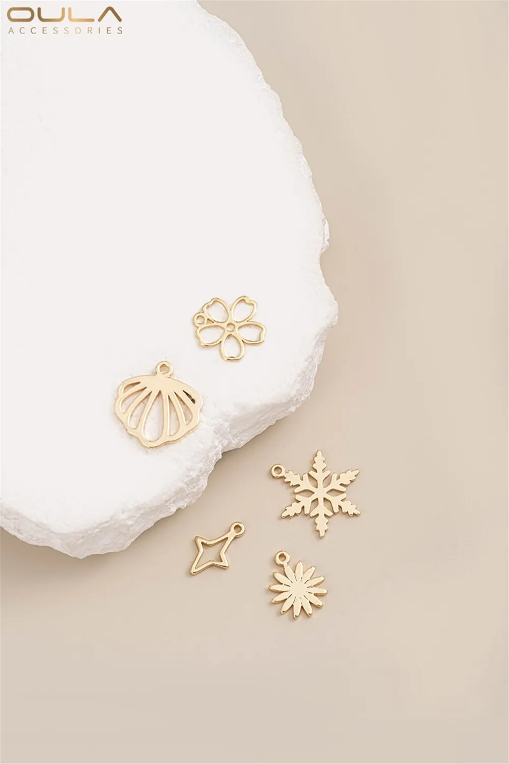 10PCS 14K Gold-plated Cherry Blossom, Little Star, Little Daisy, Snowflake Pendant, Diy Jewelry, Bracelet, Earrings and Pendant