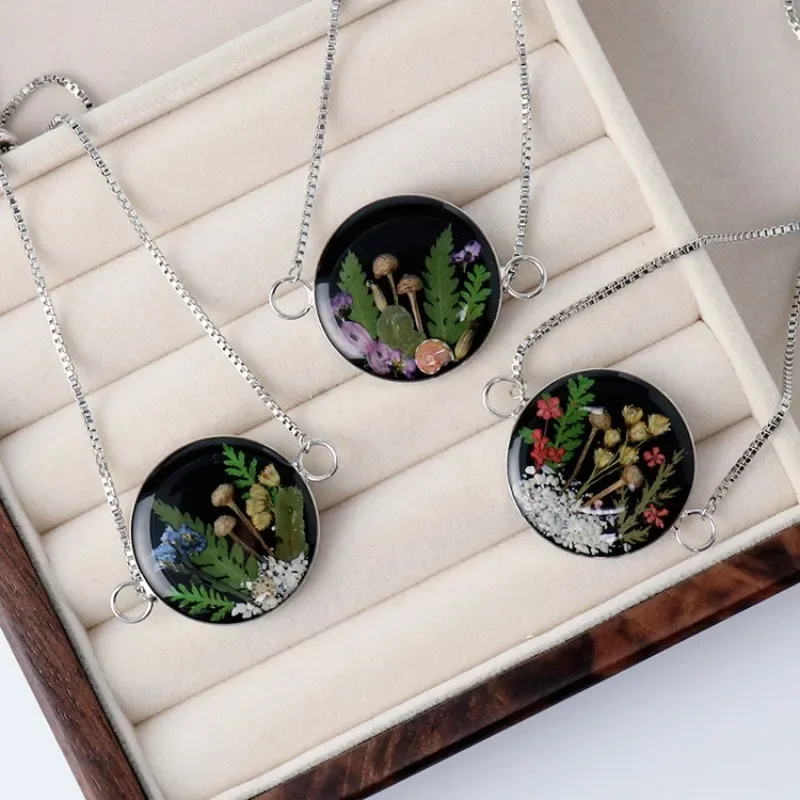 

Natural Plant Series Charm Bracelets Creative Epoxy Resin Pressed Flower Chain Bracelets Cute Mushroom Design Women Bracelets