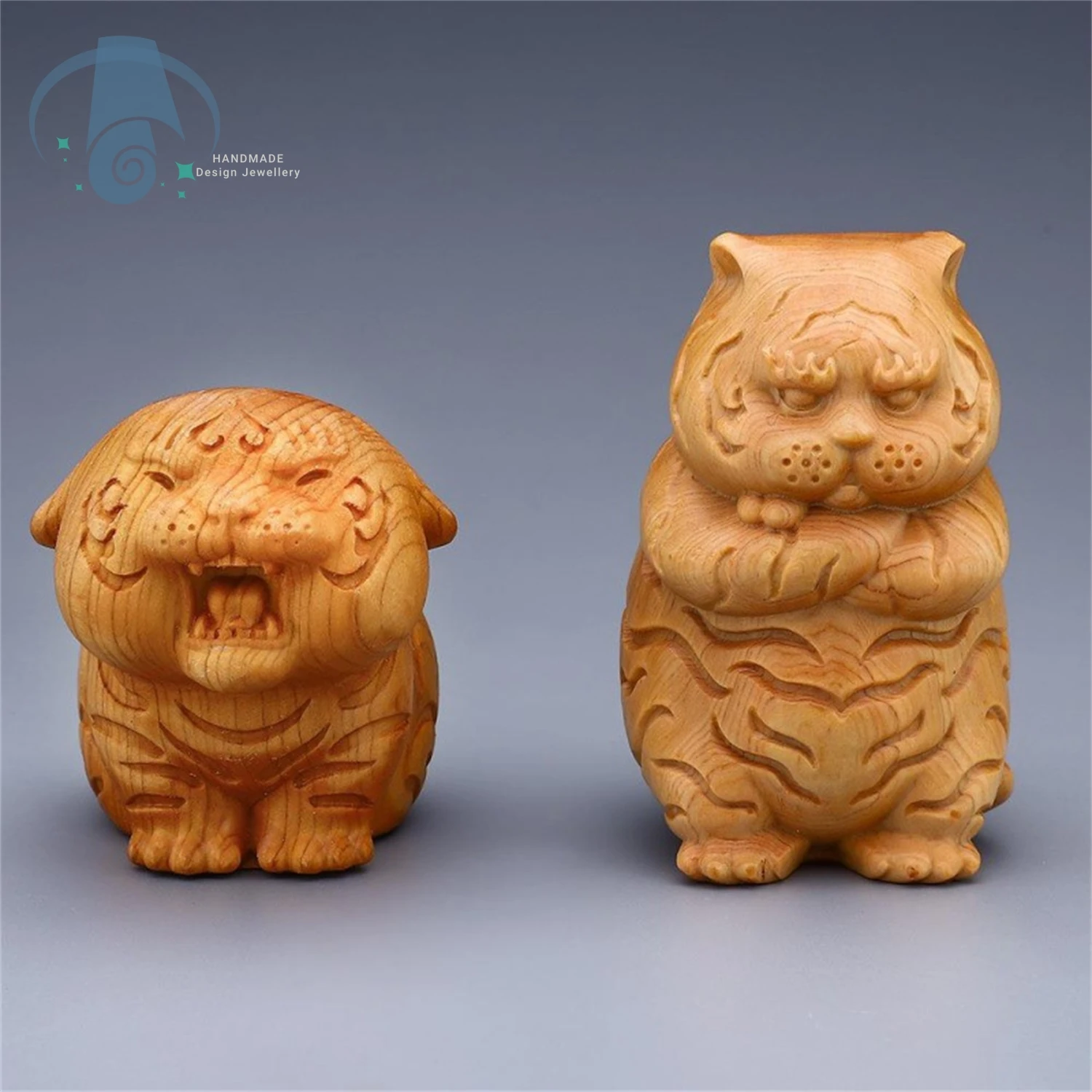 

Hand Carved Cute Cliff cypress wood Sculpture Premium Green Sandalwood Figurine ArtisanCrafted Desk Ornament Handheld Collectib