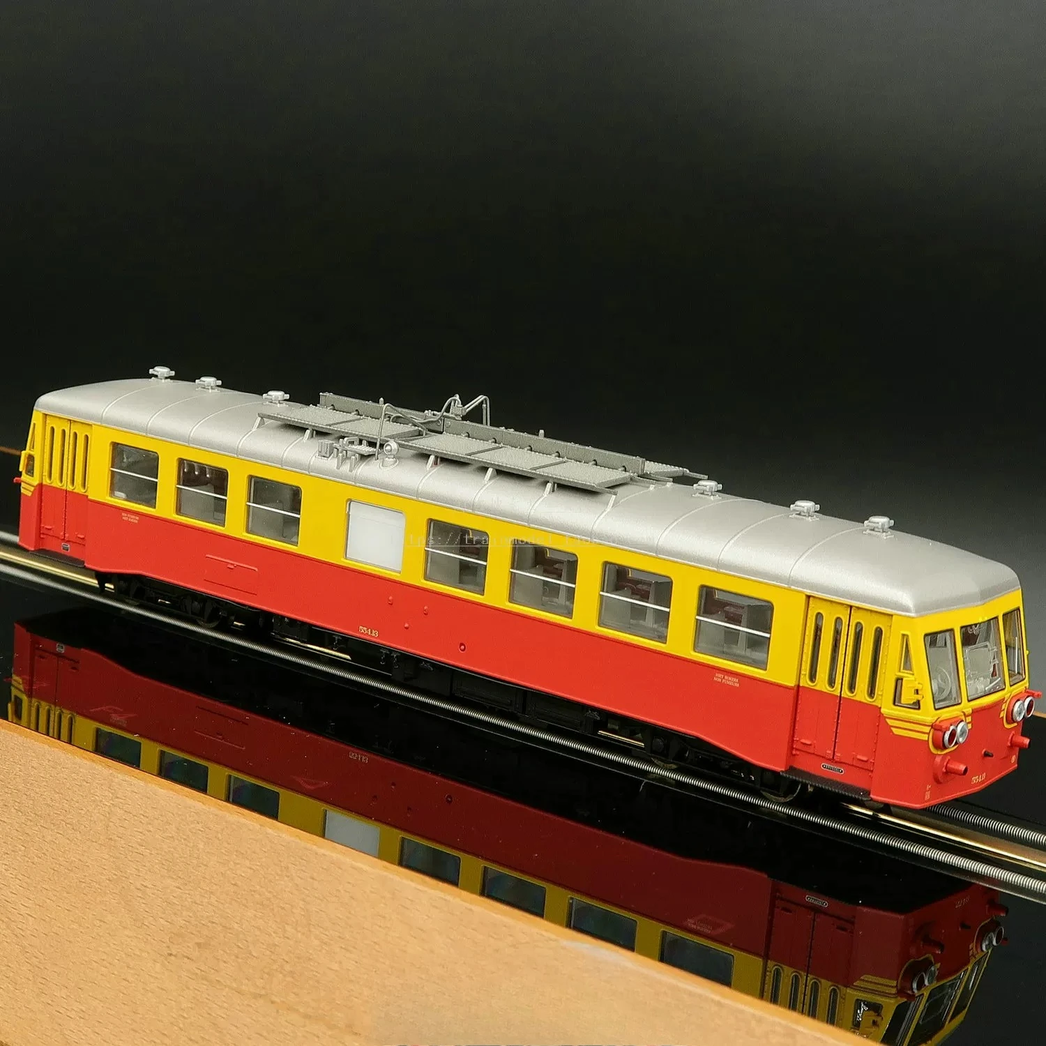 PIKO HO Scale 1/87 Train Model Rh554 Diesel Intercity Railcar 52797 Digital Sound Effect Adult Collectible Toy Train Gift