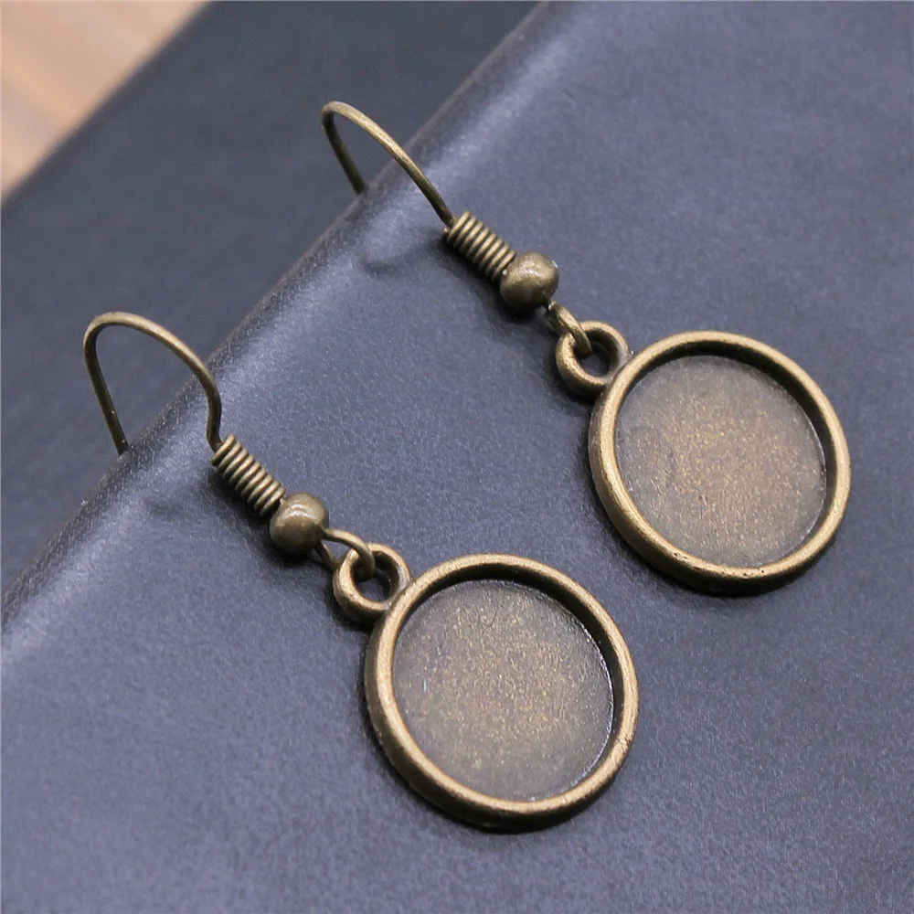 Fashion Handmade Antique Bronze Color 12mm Inner Size Round Classic Style One Sided Cameo Cabochon Pendant Earrings Findings